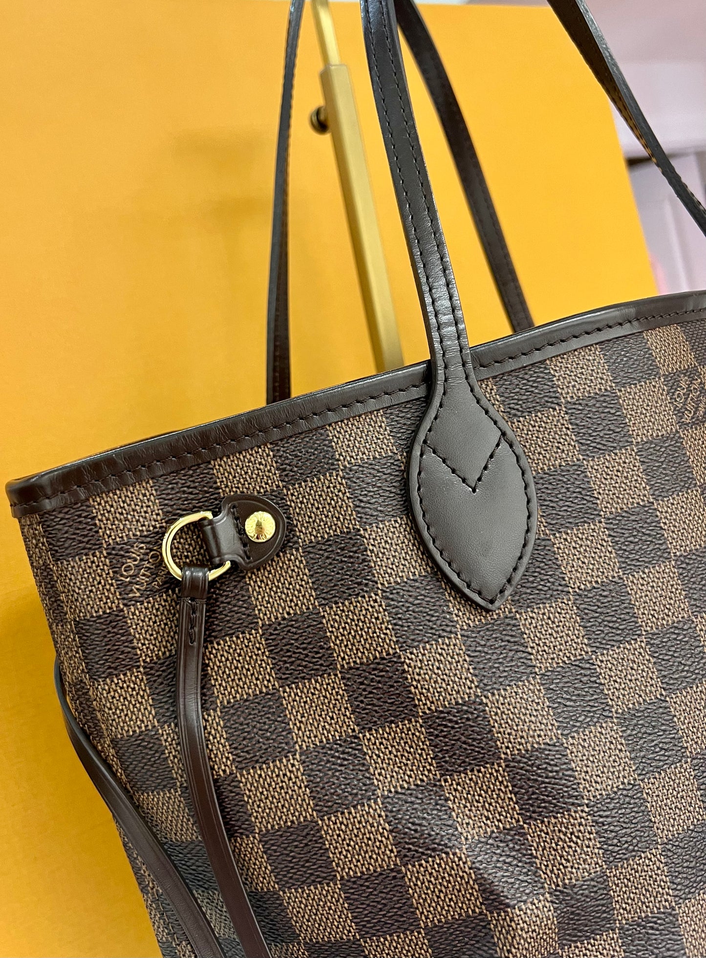 Neverfull PM Ebene