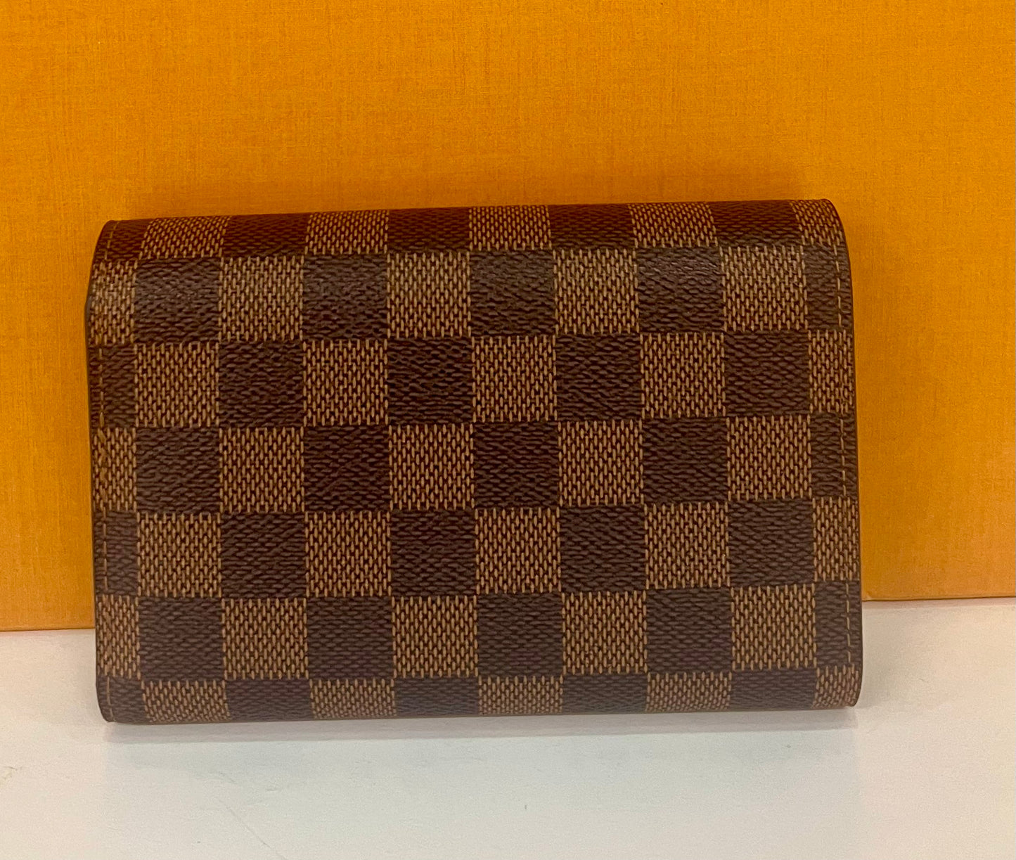 International Wallet Damier Ebene