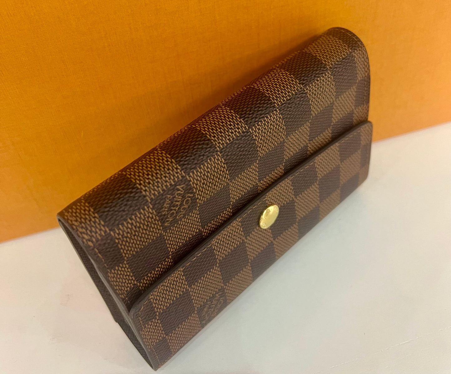 International Wallet Damier Ebene